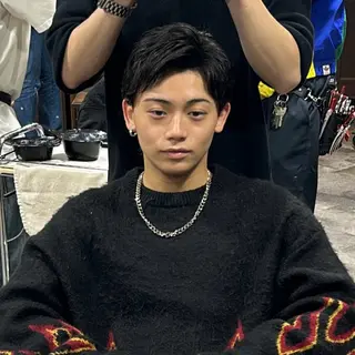 ショート メンズ グロウ天神所属・清潔感のある髪へ✨️ 井上一真のヘアスタイル