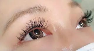 マツエク・マツパ CAN beauty salon金山店所属・CANbeauty salonMINAのマツエク・マツパデザイン