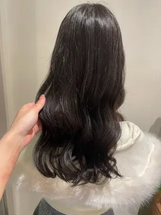 カラー PRIMA所属・中藤 百恵のヘアスタイル