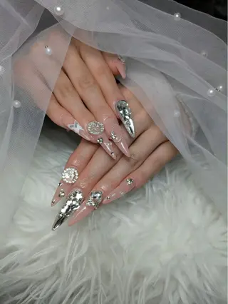 ネイル Queen Nail 柏店　クイーンネイルのネイルデザイン