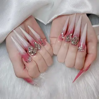 カラー RUBY NAIL SPAのネイルデザイン