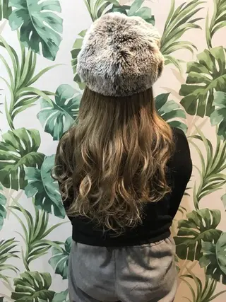 セミロング カラー パーマ ヘアアレンジ 大阪レミーエクステ チビ編み込みのヘアスタイル