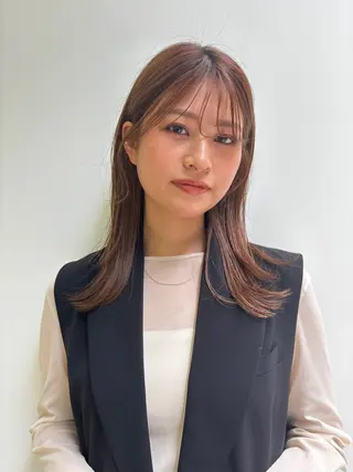 ミディアム カラー レイヤー×顔周 り×髪質改善/MIUのヘアスタイル