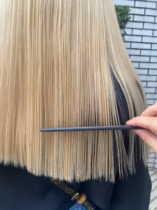 ロング ネイル hair salon dot.tokyo color所属・MANAMI 🥀ウルフカットのヘアスタイル