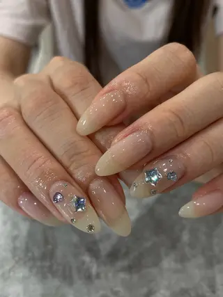 ネイル 🌐mifumi🌐 Rommy　京橋のネイルデザイン