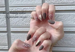 ネイル LAVISH nail salonのネイルデザイン