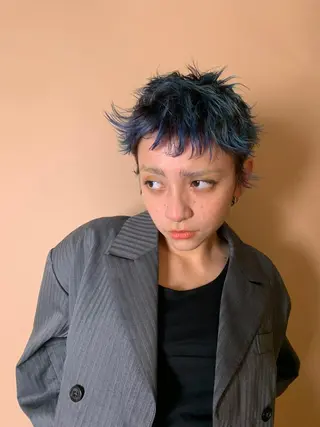 ショート カラー 美髪・シールエクステ ホソタニリョウコのヘアスタイル