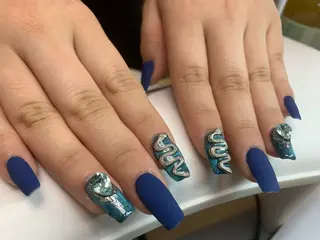 ネイル IZUMI YUKIのネイルデザイン