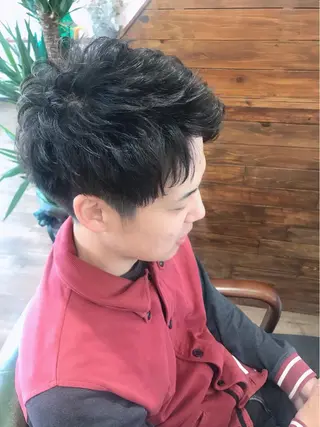 ショート パーマ メンズ Rug Relief所属・Rug Relief 吉田のヘアスタイル