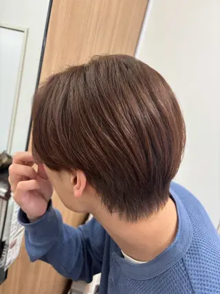 カラー メンズ hina🎀🪽 /艶カラー/大曽根駅のヘアスタイル