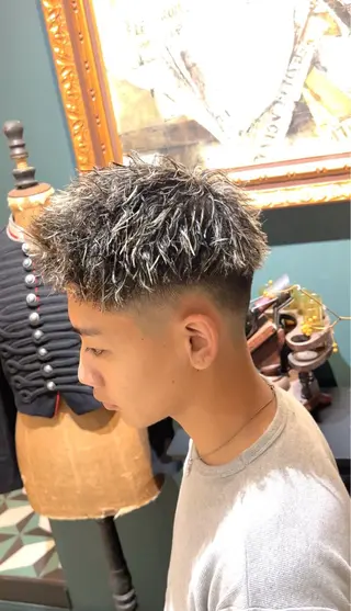 カラー パーマ メンズ メンズパーマ眉毛 特化アユム🔥のヘアスタイル