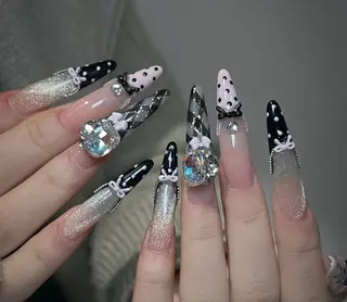 ネイル Pure&Rich Nailのネイルデザイン