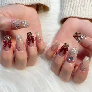 ネイル ゴテゴテ💙ワンホン リオナのネイルデザイン