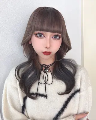 セミロング maya レイヤーカットのヘアスタイル