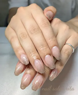 ネイル nail salon rita所属・柴田 理紗のネイルデザイン
