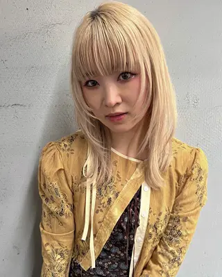 ミディアム FERIA梅田🖤 透明感カラー🎀のヘアスタイル