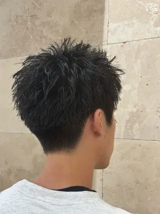 ショート ヒロ銀座バーバーショップ難波店所属・塩崎 仁彦のヘアスタイル