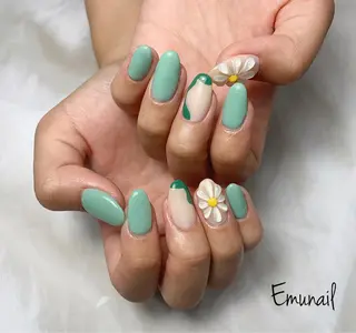 ネイル Emu Nailのネイルデザイン