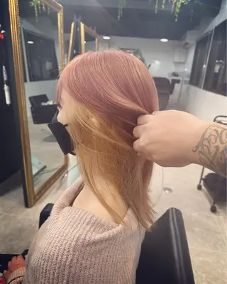 ミディアム ❤️可愛いハイトーン を造る❤️AKIRAのヘアスタイル