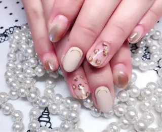 ネイル マジックミラー所属・マジック ミラーのネイルデザイン