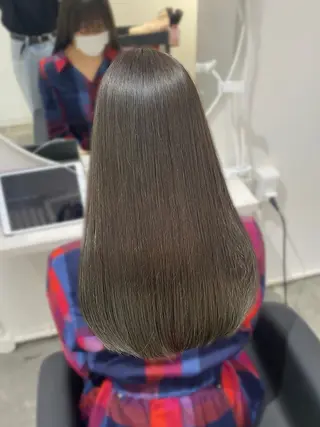 ロング カラー YUZU🎀顔まわり ×レイヤーカットのヘアスタイル