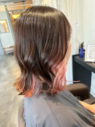 ミディアム カラー 若泉 真梨のヘアスタイル