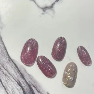 ネイル Trinity ネイリストスタッフのネイルデザイン