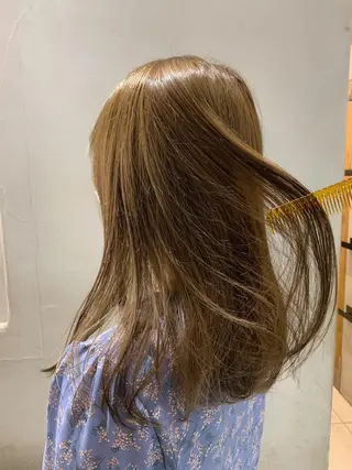 ミディアム カラー TENELE所属・チバ タクミのヘアスタイル