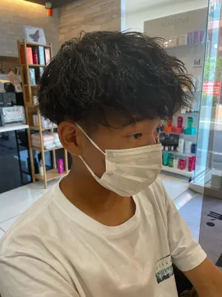 パーマ メンズ ザクザクレイヤー 🍀/ブリーチ/小田のヘアスタイル