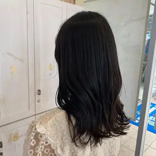 セミロング カラー 吉田 夢のヘアスタイル