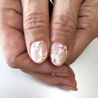 ネイル Petit Fleur所属・青柳 亜梨奈のマツエク・マツパデザイン