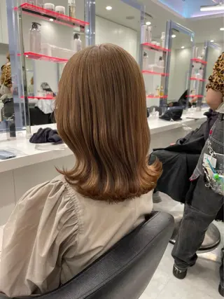 ミディアム トレンドモテカラー 🩷色落ちまで可愛くのヘアスタイル