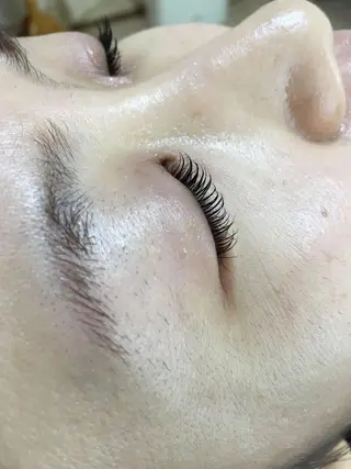 マツエク・マツパ サロン・ド・オレンジ所属・吉田 尚美の眉毛・アイブロウイメージ