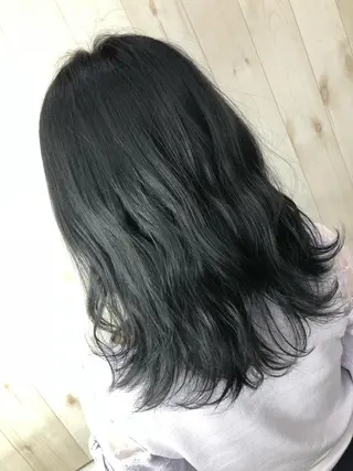 ミディアム カラー PSY(サイ)所属・PSY(サイ)池袋 金田尚久🎨のヘアスタイル
