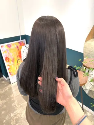 カラー 大川 麻尋のヘアスタイル