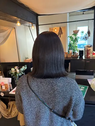 ミディアム カラー 暖色カラー／ボブ／ 酸性ストレート／羽菜のヘアスタイル