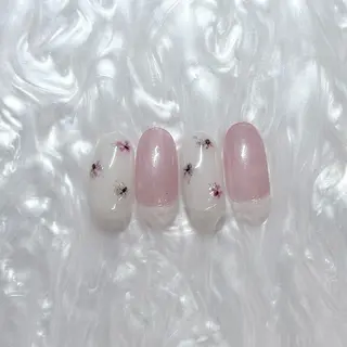 ネイル DIVAS/ yuiのネイルデザイン