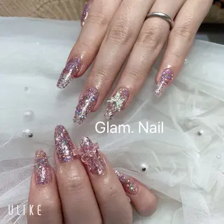 ネイル Glam nail salon所属・リ ナのネイルデザイン