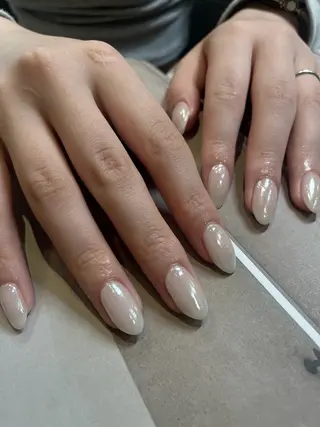ネイル anyora nail salon所属・大人ワンホン キラキラ／Ayanoのネイルデザイン