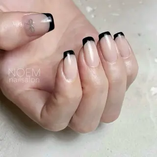 ネイル YUKARI NOEMのネイルデザイン