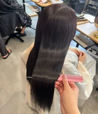 カラー Sakura / Fier umedaのヘアスタイル