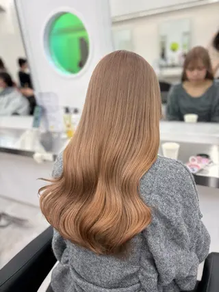 ロング 艶髪ハイトーンカラー 渋谷🎀ririkaのヘアスタイル