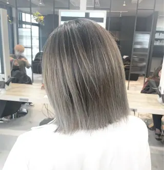 ミディアム カラー Lia所属・皆木 智晴のヘアスタイル