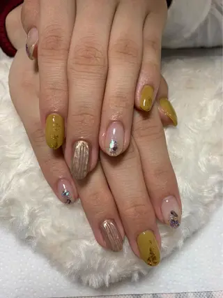 ネイル The Best Beauty受付担当のヘアスタイル