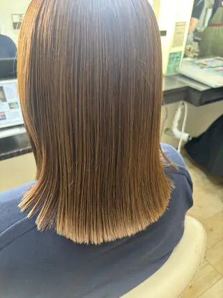 ミディアム カラー ルプラボウ 石黒よう子のヘアスタイル