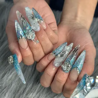 ネイル WOLTOKYO渋谷 yunaのネイルデザイン