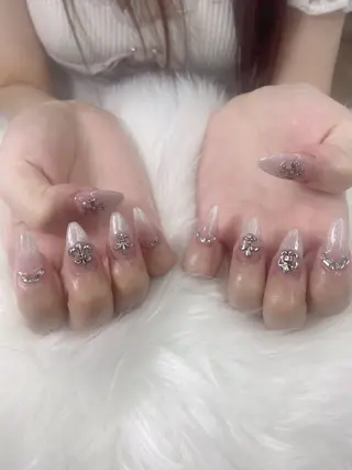 ネイル Y•K美學院所属・YK Hanのネイルデザイン