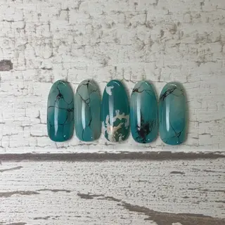 ネイル atelier FIORITURA所属・FIORITURA aiのネイルデザイン