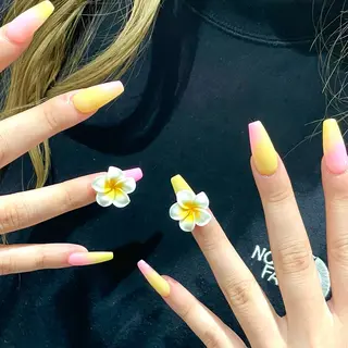 ネイル IROHA NAIL 横山佳那のネイルデザイン