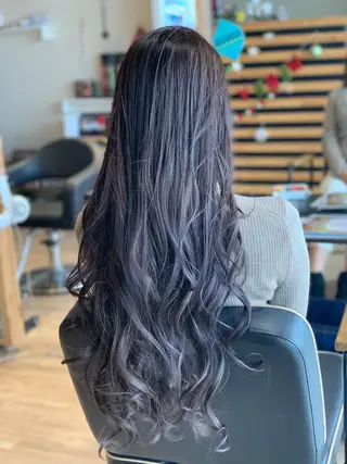 ロング カラー 関口 友行のヘアスタイル